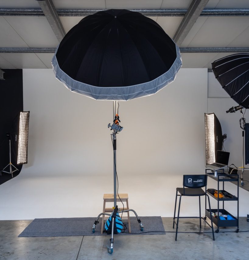 studio fotografico Alessandria con limbo bianco